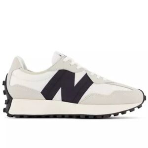 New Balance 327 size 10 great condition